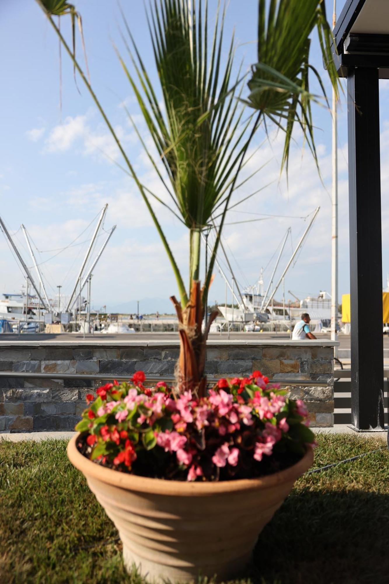 Nautico Rooms Keramotí Zewnętrze zdjęcie